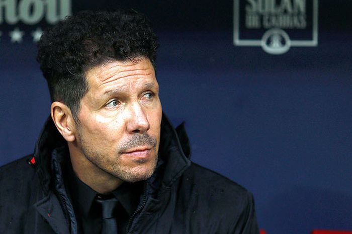 Ekspresi pelatih Atletico Madrid, Diego Simeone, saat mengawal timnya melawan Getafe dalam laga lanjutan Liga Spanyol 2017-2018 di Stadion Wanda Metropolitano, Madrid, pada 6 Januari 2018.