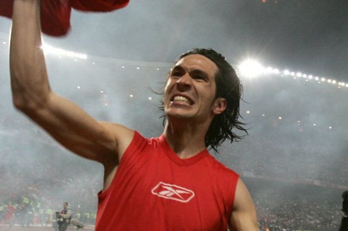 Kegembiraan Luis Garcia seusai membawa Liverpool menang atas AC Milan dalam final Liga Champions 2005 di Istanbul.