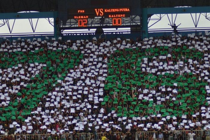 Koreografu tribune timur laga PSS Sleman Vs Kalteng Putra di Stadion Maguwoharjo, Rabu (28/11/2018).