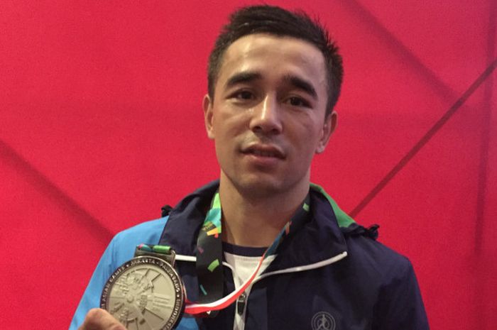 Petinju Uzbekistan, Hasanboy Dusmatov, meraih perak di kelas 49 kg dalam Asian Games 2018 pada final yang digelar di Jiexpo, Jakarta, Sabtu (1/9/2018).