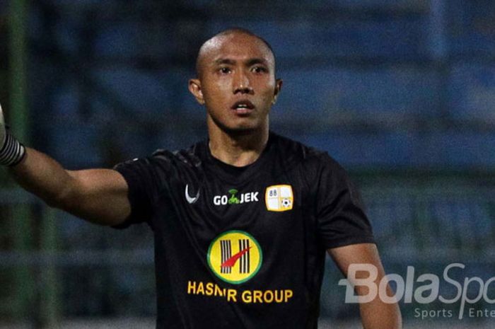 Ekspresi Aditya Harlan (Barito Putera) dalam pertandingan.