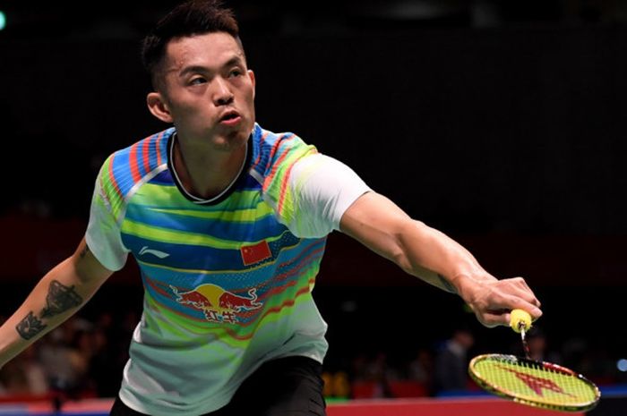  Pebulu tangkis tunggal putra China, Lin Dan, saat menghadapi Son Wan-ho (Korea Selatan) pada laga perempat final turnamen Jepang Terbuka 2017 di Tokyo Metropolitan Gymnasium, Jumat (22/9/2017). 