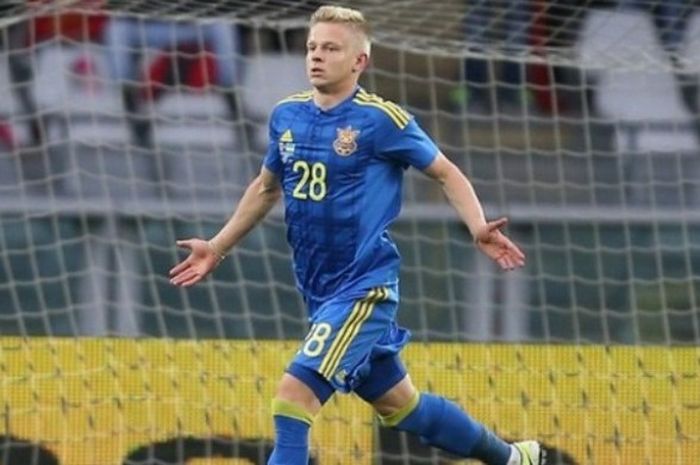 Manchester City membuat kejutan dengan merekrut gelandang tim nasional Ukraina, Oleksandr Zinchenko, Senin (4/6/2016) waktu setempat.