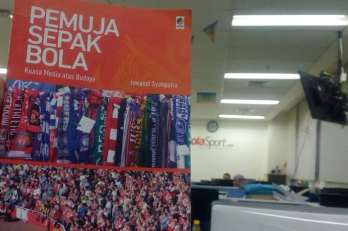 Buku Pemuja Sepak Bola: Kuasa Media atas Budaya