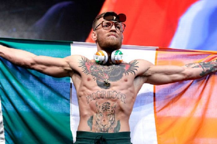 Rencana duel antara Conor McGregor melawan Anderson Silva dianalisis oleh legenda petarung MMA kelas berat.