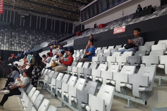 Suasana indonesia masters 2018 hari perta.a di istora senayan, selasa,(23/1/2018)