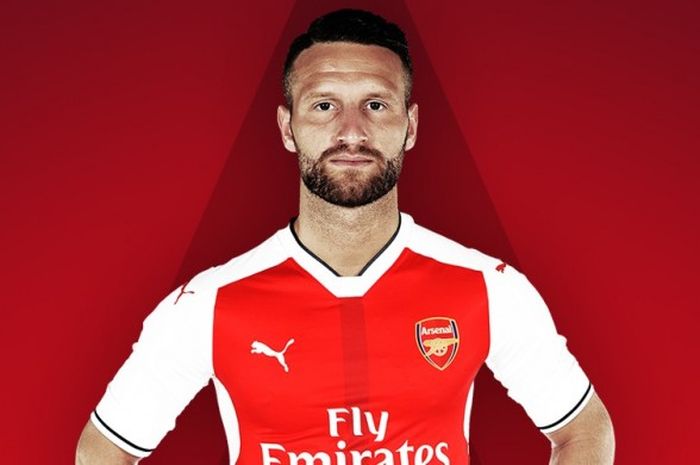 Shkodran Mustafi resmi menjadi pemain Arsenal pada Rabu (30/8/2016).