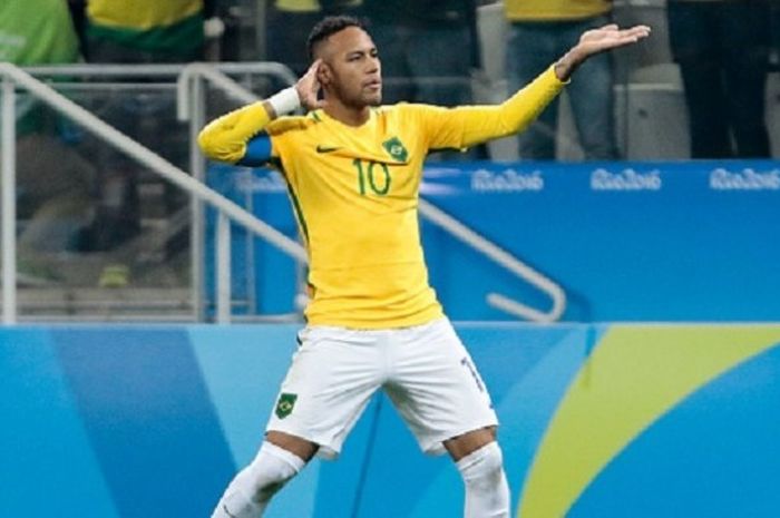 Kapten Brasil, Neymar, merayakan golnya ke gawang Kolombia pada perempat final Olimpiade Rio 2016, Sabtu (13/8/2016). 