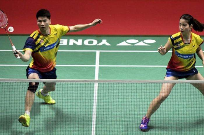 Pasangan ganda campuran Malaysia, Goh Soon Huat (kiri)/Shevon Jemie Lai, saat menjalani pertandingan pada turnamen Indonesia Masters 2018 di Istora Senayan, Jakarta, Januari lalu.