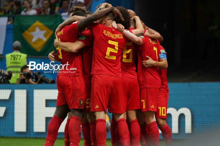 Para pemain Belgia merayakan gol ke gawang Brasil pada laga babak perempat final Piala Dunia 2018, 6 Juli 2018 di Kazan Arena.