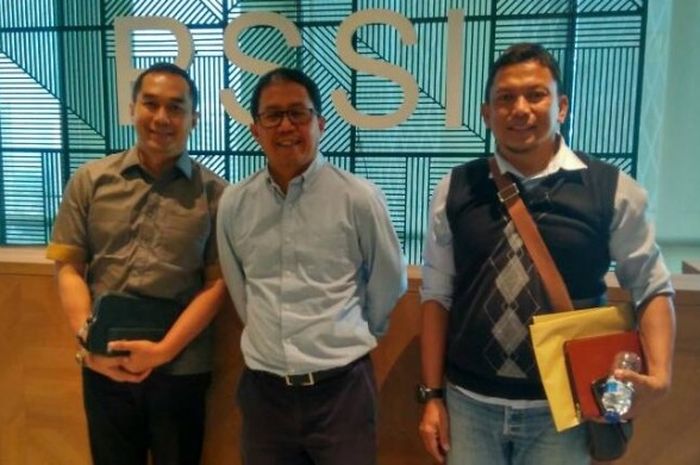 Wakil Ketua Umum sekaligus Pelaksana Tugas Sekjen PSSI, Joko Driyono, menerima kedatangan manajemen Persis Solo di Kantor PSSI, Gran Rubina, Kuningan, Jakarta Selatan, Rabu (3/5/2017).