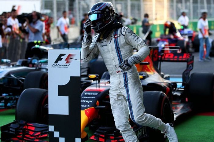 Pebalap tim Williams, Lance Stroll, saat berhasil finis posisi ketiga pada GP Azerbaijan.