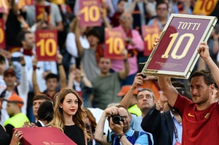 Akhir Sebuah Era, 8 Legenda Ini Umumkan Pensiun pada 2017 - Bolasport.com