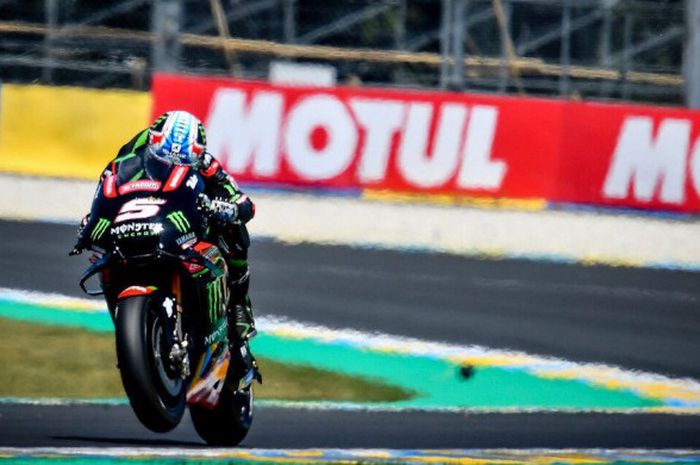 Johann Zarco saat tampil pada sesi latihan bebas MotoGP Prancis 2018 yang berlangsung di Sirkuit Le Mans pada Sabtu (19/5/2018).