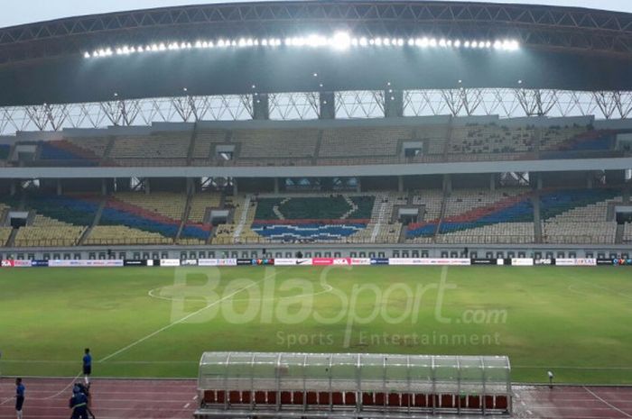 Stadion Wibawa Mukti, Cikarang, jadi tempat penyelenggaraan pertandingan persahabatan antara tim nasional U-23 Indonesia dan Suriah U-23, Kamis (16/11/2017).  