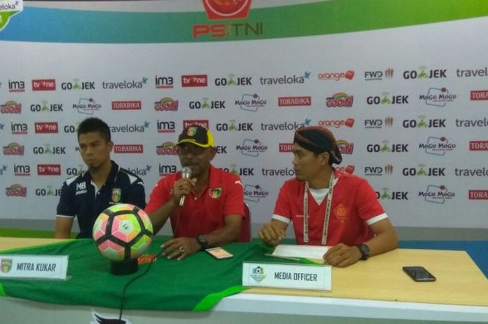 Pelatih Mitra Kukar, Yudi Suryata, memberikan keterangan pers, Senin (25/9/2017), jelang hadapi tuan rumah PS TNI pada pekan ke-26 Liga 1.