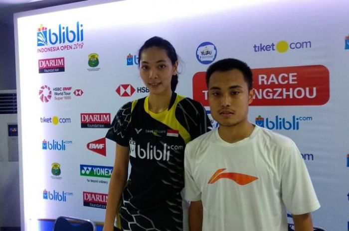 Pasangan ganda campuran Indonesia, Hafiz Faisal/Gloria Emanuelle Widjaja, setelah memastikan diri ke babak semifinal Indonesia Open 2018 di Istora Senayan, Jakarta, Jumat (6/7/2018).
