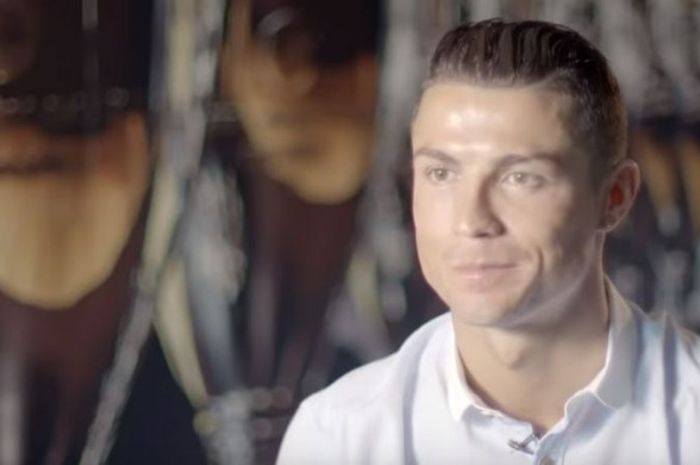Penyerang Juventus asal Portugal, Cristiano Ronaldo, menceritakan perjalanan kariernya di Manchester United pada Goalhanger films pada awal November 2018.