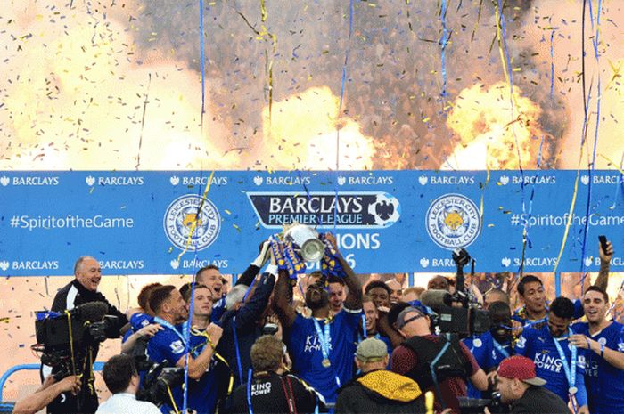 Euphoria kemenangan tim Leicester City setelah laga Premier League antara Leicester City melawan Everton, di Stadion The King Power, 07 April 2016.  