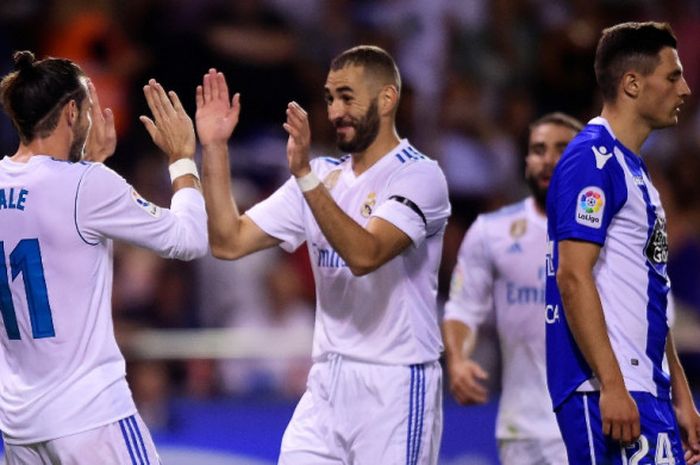 Pemain Real Madrid, Gareth Bale, merayakan gol yang dia cetak ke gawang Deportivo La Coruna dalam laga Liga Spanyol di Stadion Municipal de Riazor, La Coruna, pada 20 Agustus 2017.