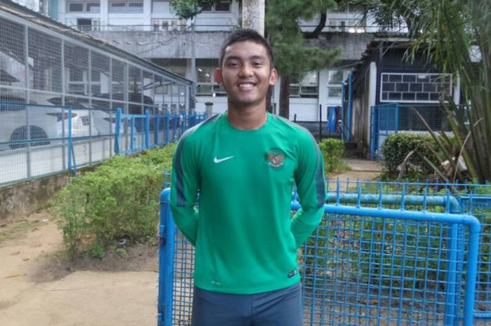Pemain timnas U-19 Indonesia, Muhammad Rafli Mursalim, menjalani sesi foto pada sela-sela Piala AFF U-18 di Myanmar