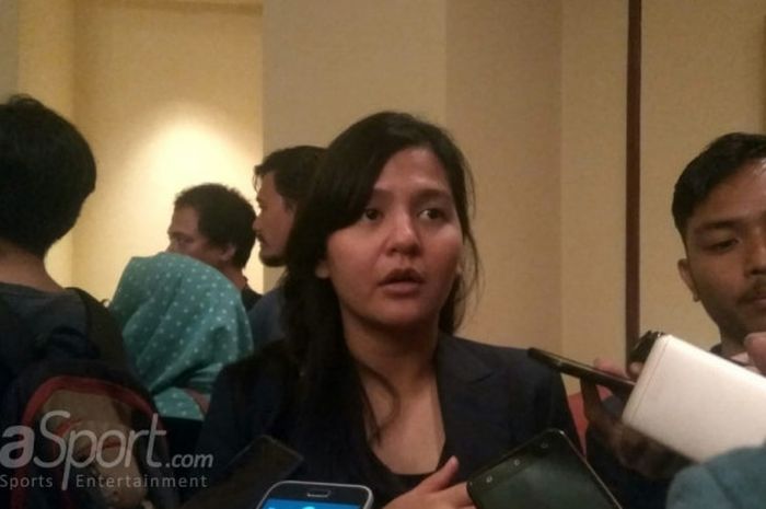 Sekjen PSSI, Ratu Tisha Destria, menjawab pertanyaan wartawan di Hotel Sultan, Jakarta, Rabu (3/10/2018).