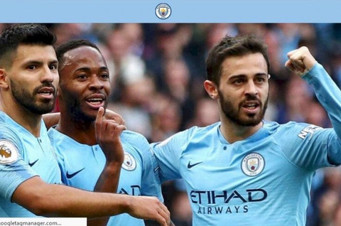 Para pemain Manchester City merayakan gol yang dicetak Raheem Sterling ke gawang Southampton dalam partai Liga Inggris di Etihad Stadium, Minggu (4/11/2018)