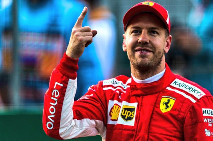 Selebrasi Sebastian Vettel (Ferrari) usai berhasil meraih pole position pada sesi kualifikasi F1 GP Azerbaijan 2018 yang berlangsung Sabtu (28/4/2018).