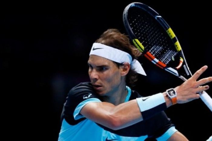 Petenis Spanyol, Rafael Nadal, menjalani partai terakhir pada turnamen ATP Final 2015 yang berlangsung di 02 Arena, London, 20 November 2015.