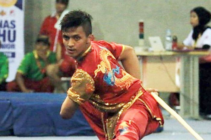 Atlet wushu Kota Malang, Ahmad Ghifari Fuaiz, saat tampil di Kejuaraan Nasional Piala Presiden dan Piala Raja Hamengku Buwono X, Yogyakarta.