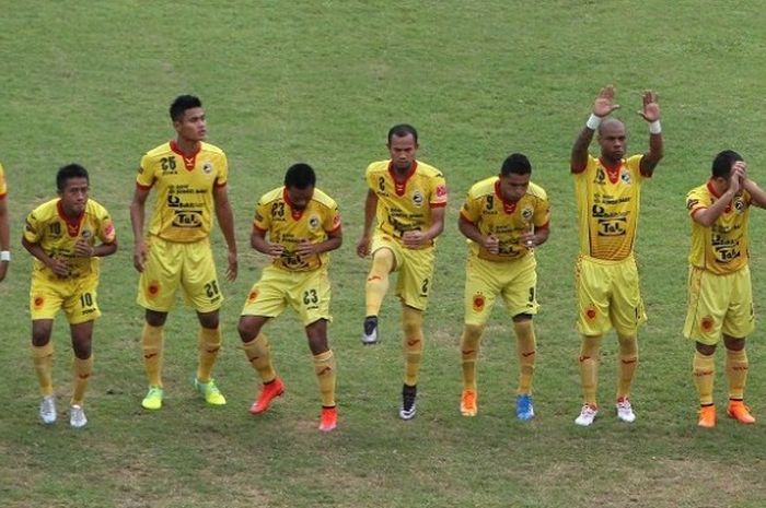 Sriwijaya FC kokoh di puncak klasemen Grup A Piala Bhayangkara 2016, setelah menang atas Mitra Kukar di Stadion Si Jalak Harupat, Kabupaten Bandung, Selasa (22/3/2016).