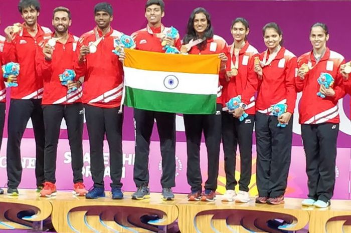 Tim bulu tangkis India yang menjuarai bulu tangkis beregu campuran di Commonwealth Games 2018