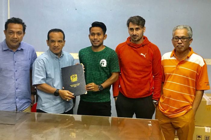 Andik Vermansah resmi tandatangan kontrak dengan Kedah FA, Jumat (9/2/2018).