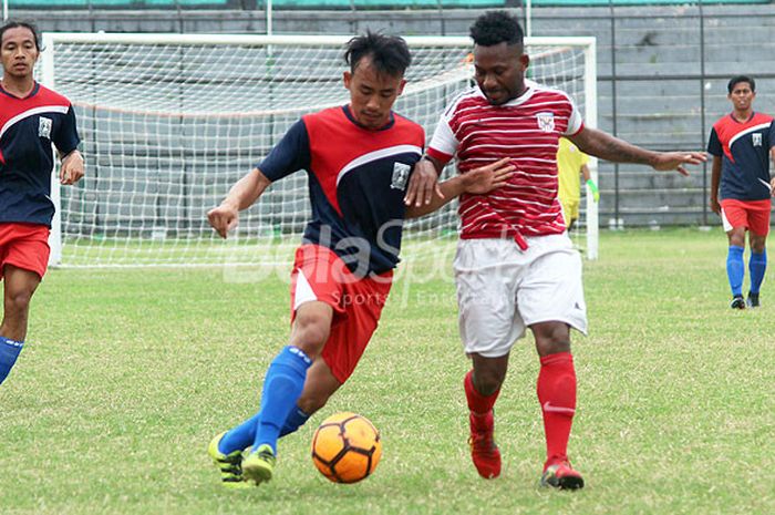 Laga Semifimal pertama Bhinneka versus Medan Utama di Stadion Teladan, Selasa (1/8/2018).