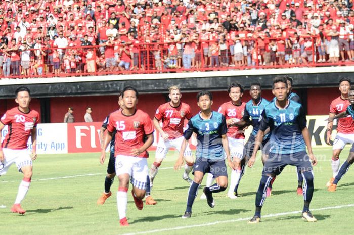 Pertandingan Grup G Piala AFC 2018 antara Bali United dan Yangon United di Stadion Kapten I Wayan Dipta , Gianyar, Bali, Selasa (13/2/2018) sore WIB.