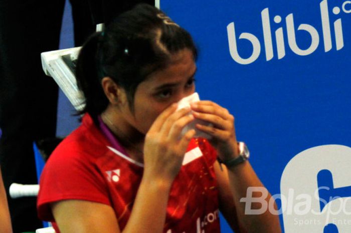 Gregoria Mariska sedang menyeka hidung di ajang WJC 2017.