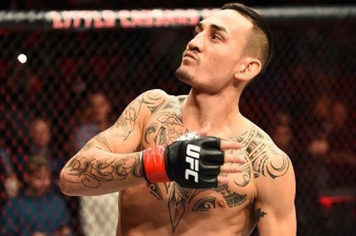 Max Holloway difavoritkan pelatih Firaz Zahabi apabila bertemu dengan Conor McGregor di atas Oktagon.