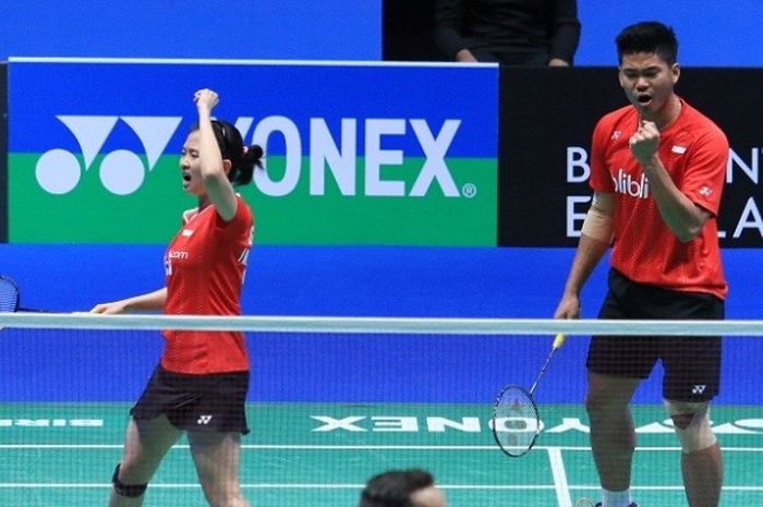 Pemain ganda campuran, Praveen Jordan/Debby Susanto, ketika tampil pada final All England di Barclaycard Arena, Birmingham, Minggu (13/3/2016).