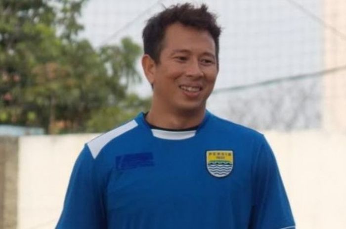 Kiper Persib, I Made Wirawan, memilih tampil beda seiring kehamilan sang istri.