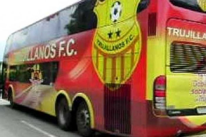 Bus yang ditumpangi klub asal Venezuela, Trujillanos, dibajak pada Senin (19/9/2016).