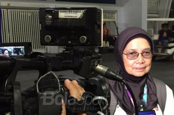 Pelatih sprint pelatnas atletik, Eni Nuraini, setelah menyaksikan kualifikasi nomor lari estafet 4 x