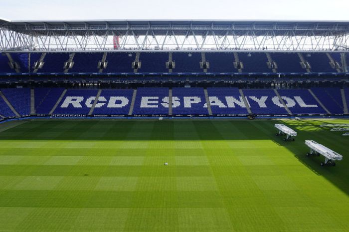 Kandang Espanyol, RCDE Stadium, tampak dari bagian atas gedung stadion pada Jumat (26/10/2018).