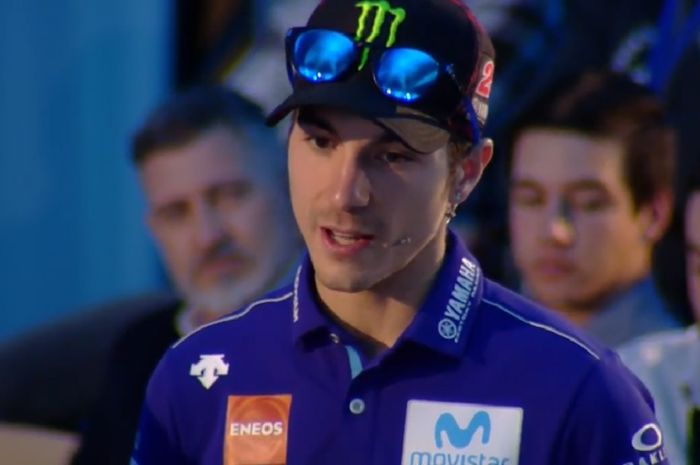 Pebalap tim Movistar Yamaha, Maverick Vinales, saat acara presentasi tim Yamaha MotoGP di Madrid, Spanyol, Rabu (24/1/2018).