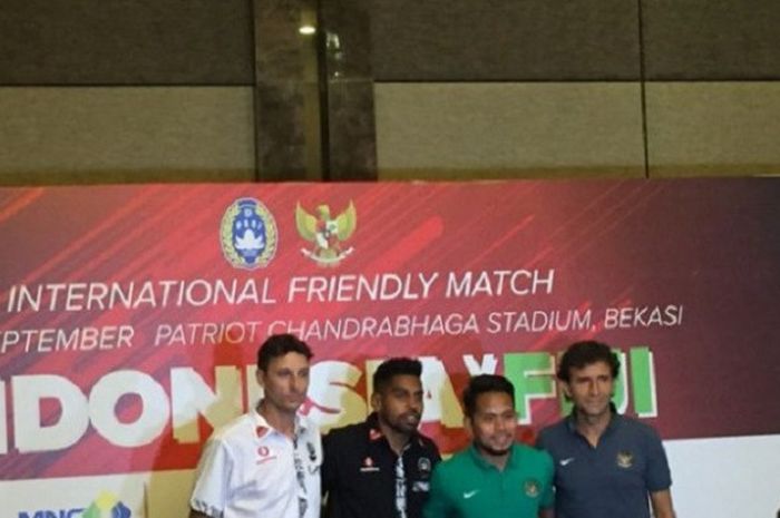 Konferensi pers Timnas Indonesia vs Timnas Fiji di Hotel Aston, Bekasi, Jawa Barat, Jumat (1/9/2017). 