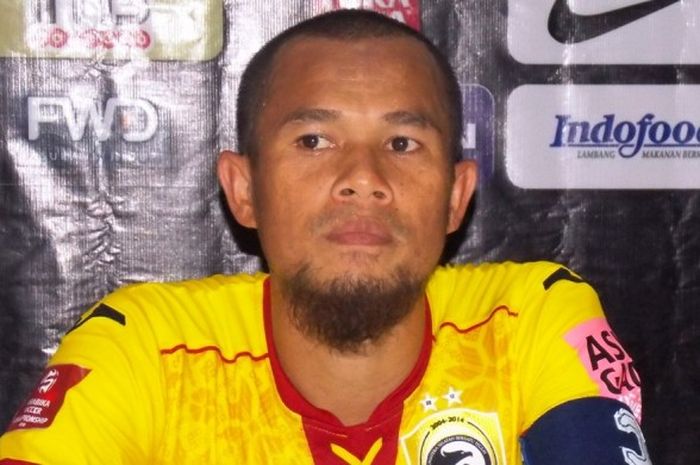 Kapten Sriwijaya FC,Supardi mengaku bersyukur bisa meraih poin saat dijamu Persib mengawali kiprah pada kejuaraan sepakbola Torabika di stadion si Jalak Harupat,Sabtu (30/4/2016).