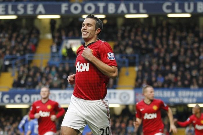   Robin van Persie, usai mencetak gol ke gawang Chelsea di Stamford Bridge pada laga Premier League 28 Oktober 2012.  