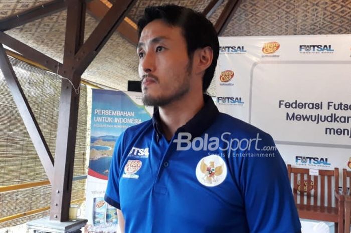 Pelatih timnas Futsal Indonesia, Kensuke Takahashi saat ditemui wartawan di sesi press conference dengan tema 