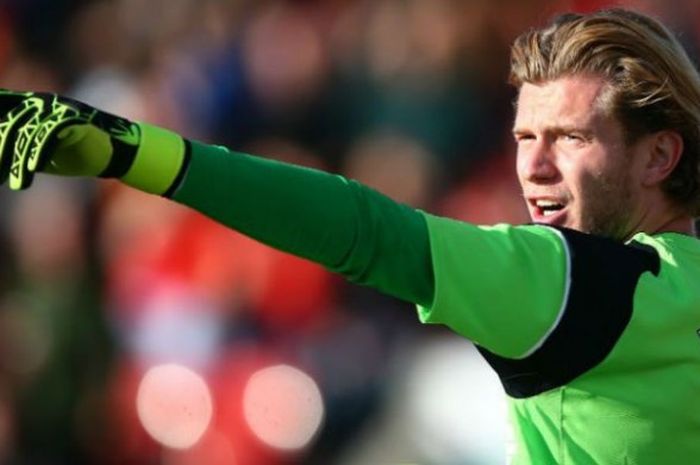  Kiper baru Liverpool, Loris Karius, tampil dalam laga uji coba melawan Fleetwood Town, Rabu (13/7/2