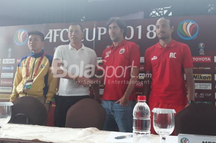 Preskon Persija Jakarta Vs Song Lam Nghe An FC di Jakarta, Selasa (13/3/2018)
