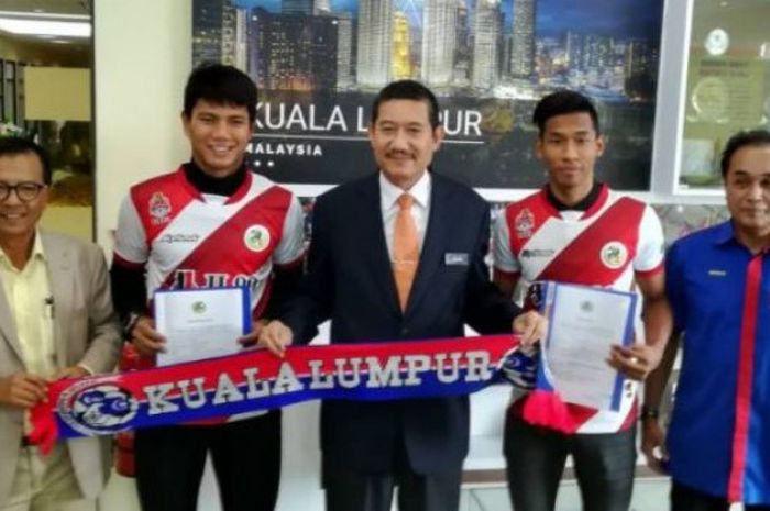 Achmad Jufriyanto saat diperkenalkan sebagai pemain anyar Kuala Lumpur FA